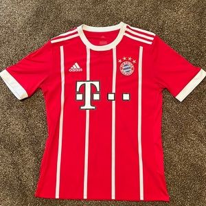 Bayern Munich 2017/18 Home Kit